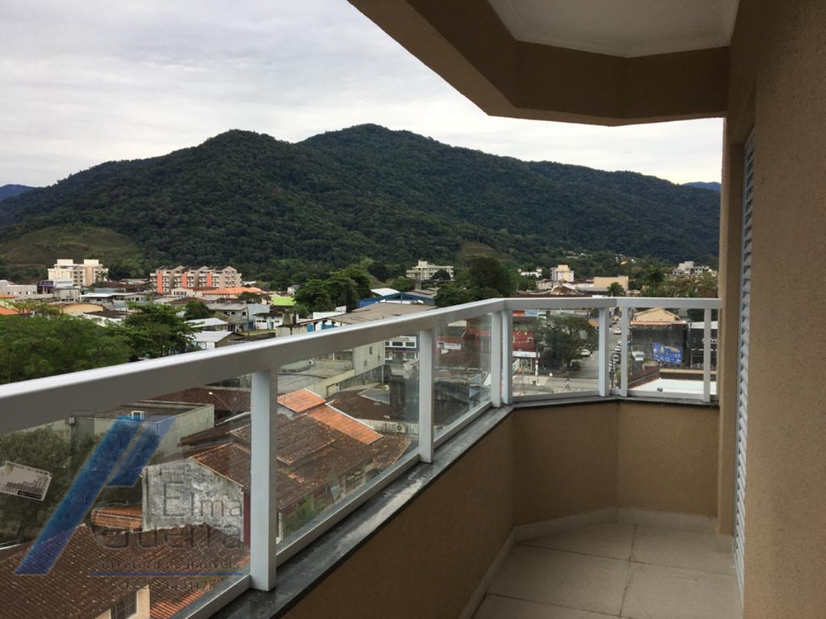 Ubatuba, Centro - Apartamento tipo com 03 quartos sendo 01 suíte e área de lazer.