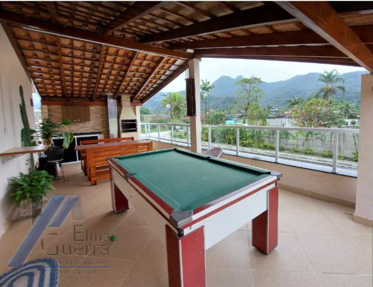 Ubatuba, Horto - Casa sobrado geminado com 02 suites com ponto comercial.