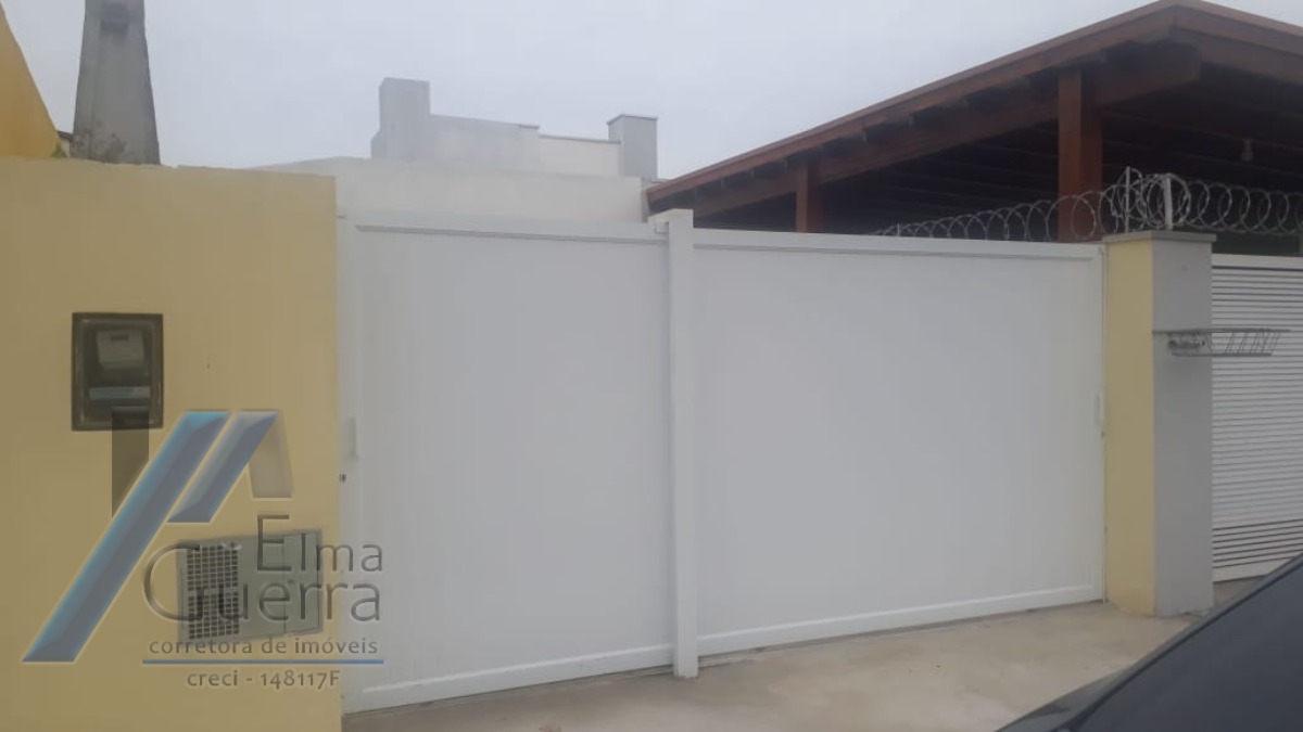 Ubatuba, Jardim samambaia - Casa nova com 03 dormitórios, sendo 01 suite.