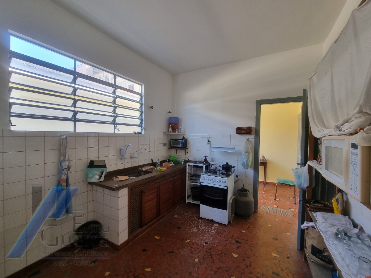 Ubatuba, Cento - Bela casa com 03 dormitórios, terreno de 422 m2 com edícula.