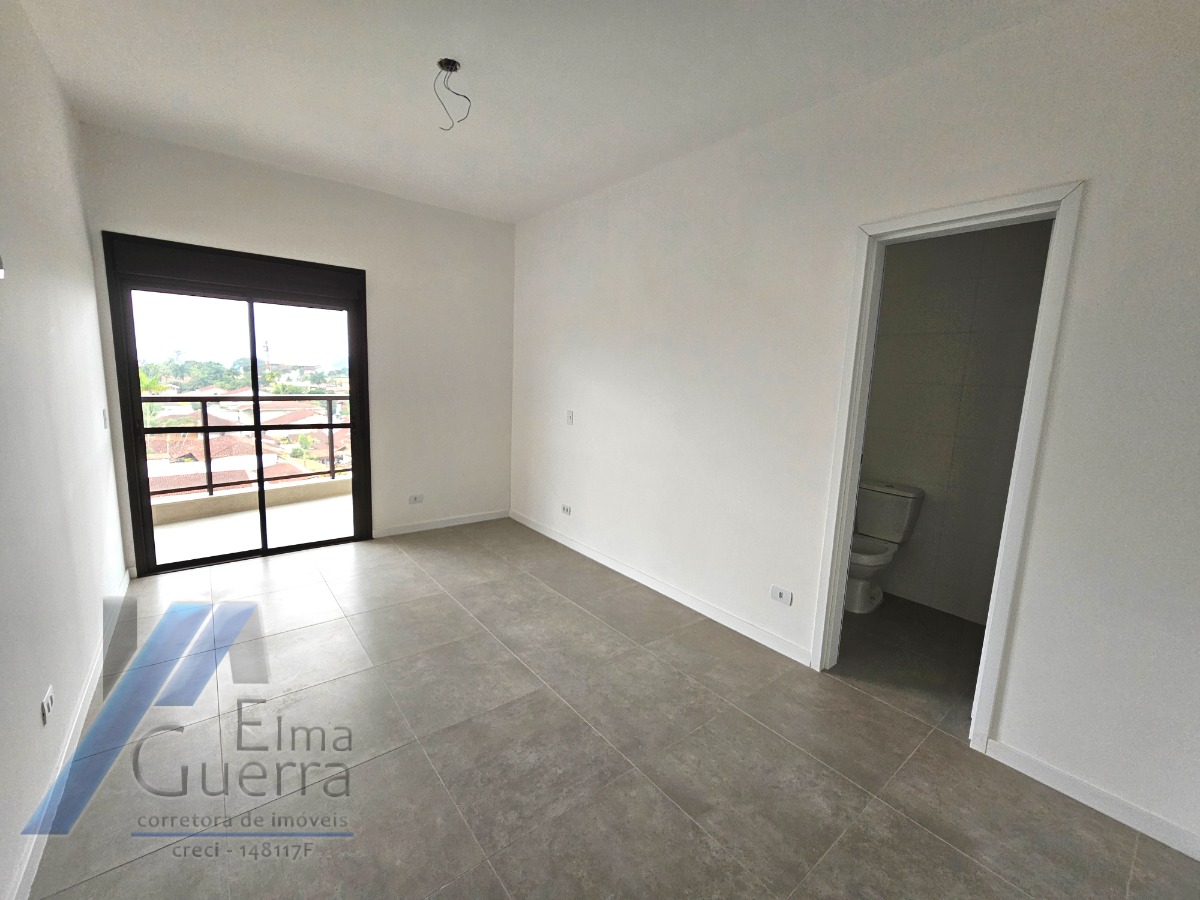 Ubatuba, Itaguá - Apartamento com 03 dormitórios, sendo 01 suíte, área de lazer completa.