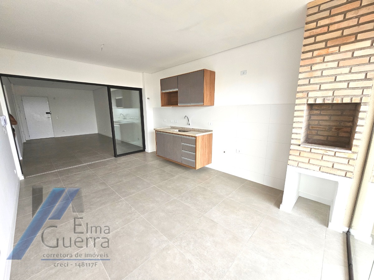 Ubatuba, Itaguá - Apartamento com 03 dormitórios, sendo 01 suíte, área de lazer completa.