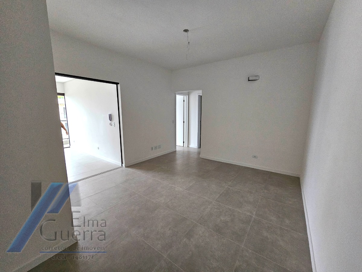 Ubatuba, Itaguá - Apartamento com 03 dormitórios, sendo 01 suíte, área de lazer completa.
