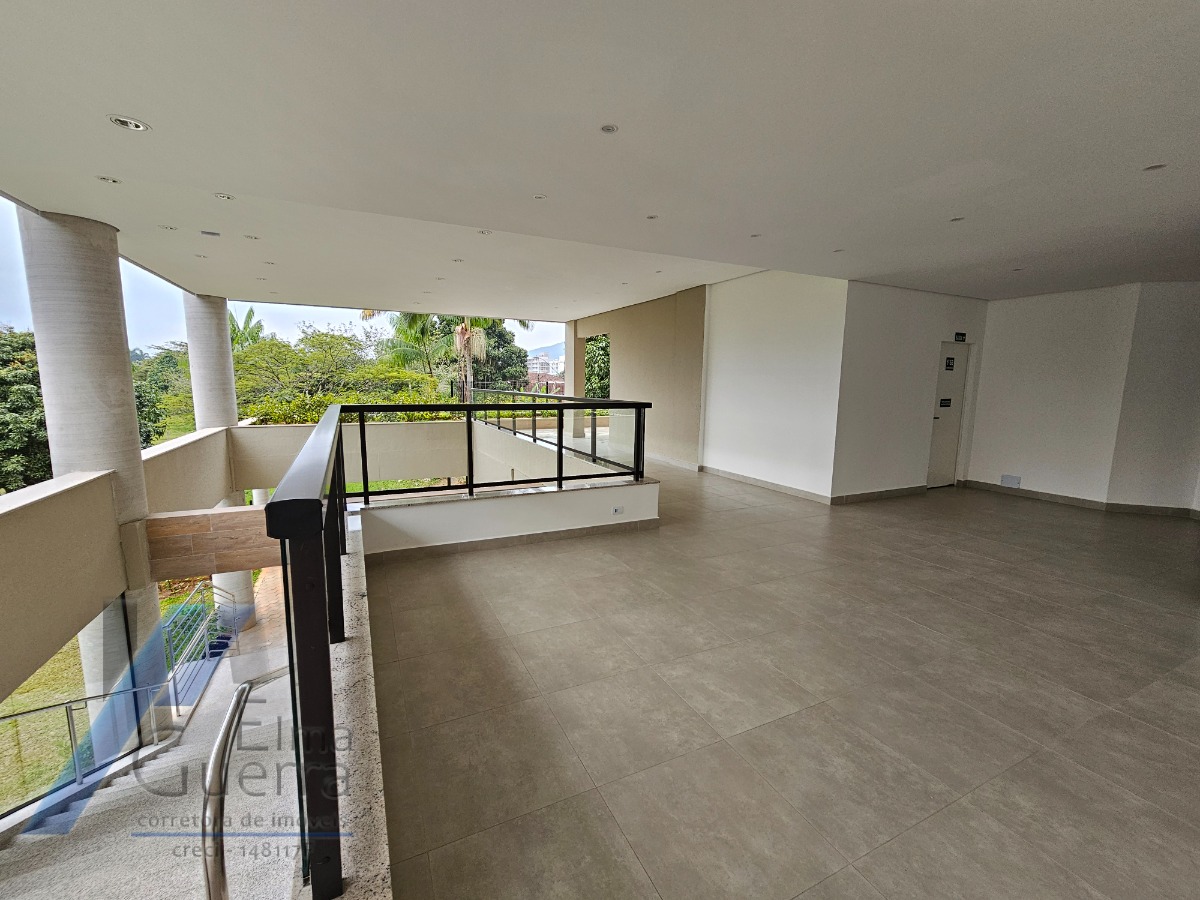 Ubatuba, Itaguá - Apartamento com 03 dormitórios, sendo 01 suíte, área de lazer completa.