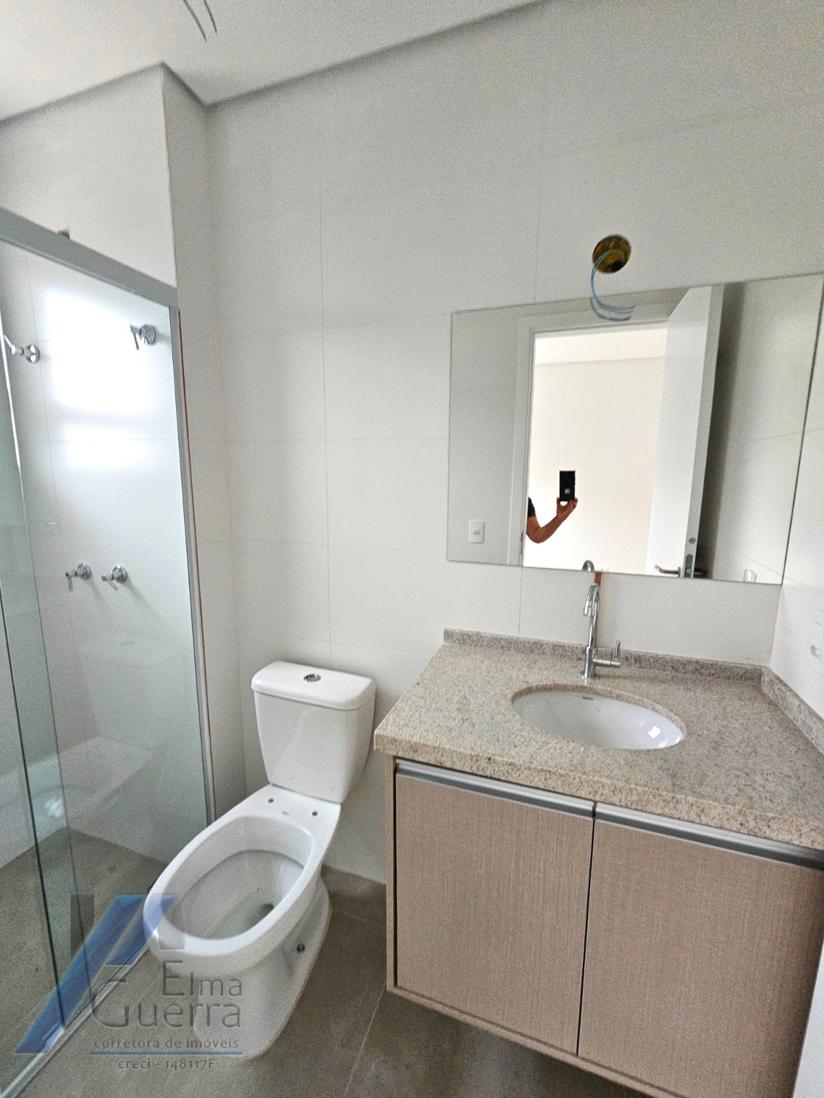 Ubatuba, Itaguá - Apartamento com 03 dormitórios, sendo 01 suíte, área de lazer completa.