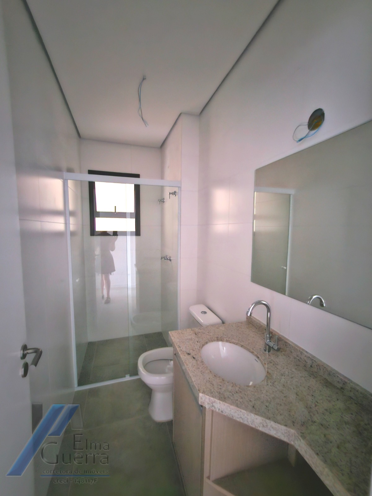 Ubatuba, Itaguá - Apartamento com 03 dormitórios, sendo 01 suíte, área de lazer completa.