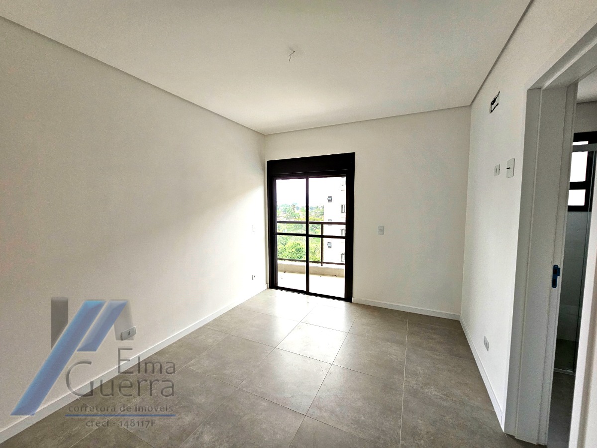 Ubatuba, Itaguá - Apartamento com 02 dormitórios, sendo 01 suíte, área de lazer completa.