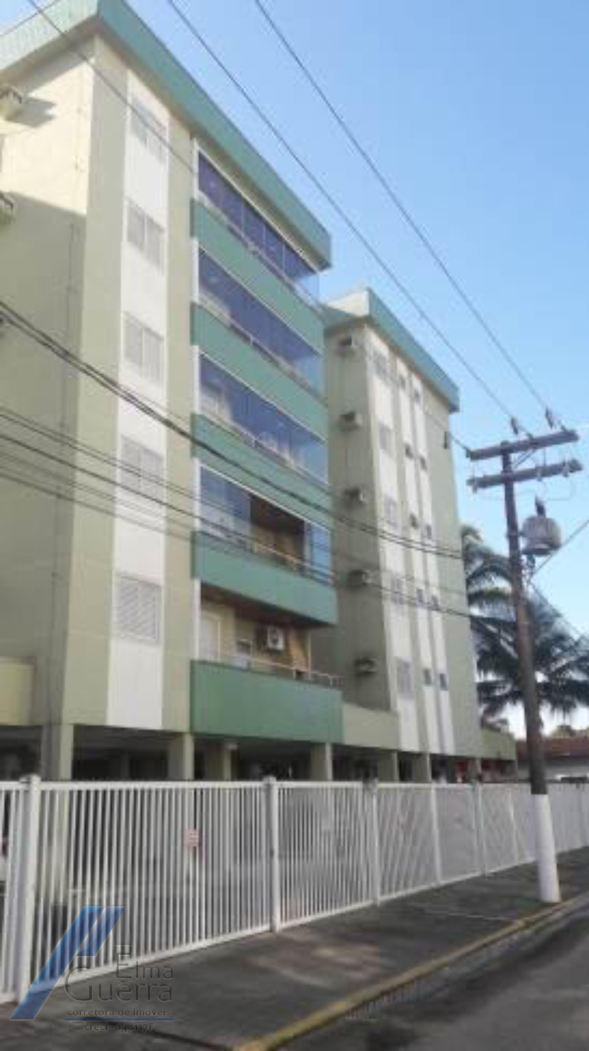 Ubatuba, Itaguá - Apartamento com 03 dormitórios, sendo 01 suíte e area de lazer.