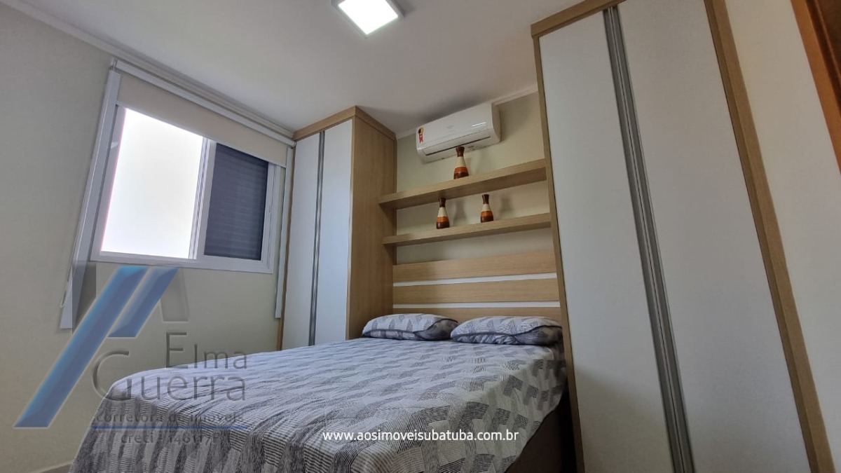 Ubatuba, Praia das Toninhas - Apartamento com 2 dormitórios sendo 01 suite, com área de lazer.