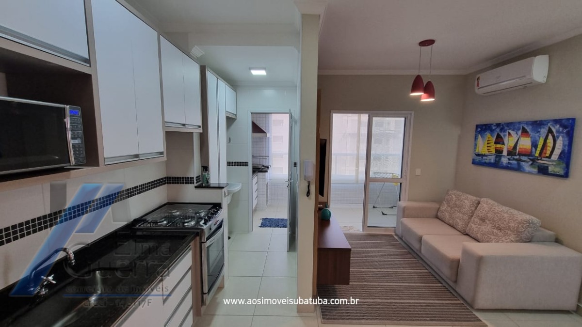 Ubatuba, Praia das Toninhas - Apartamento com 2 dormitórios sendo 01 suite, com área de lazer.