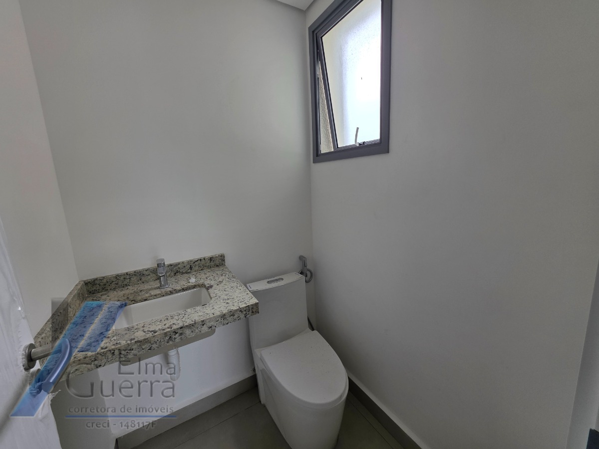 Ubatuba - Enseada. Empreendimento em construção, frente mar, com 02 suítes.!