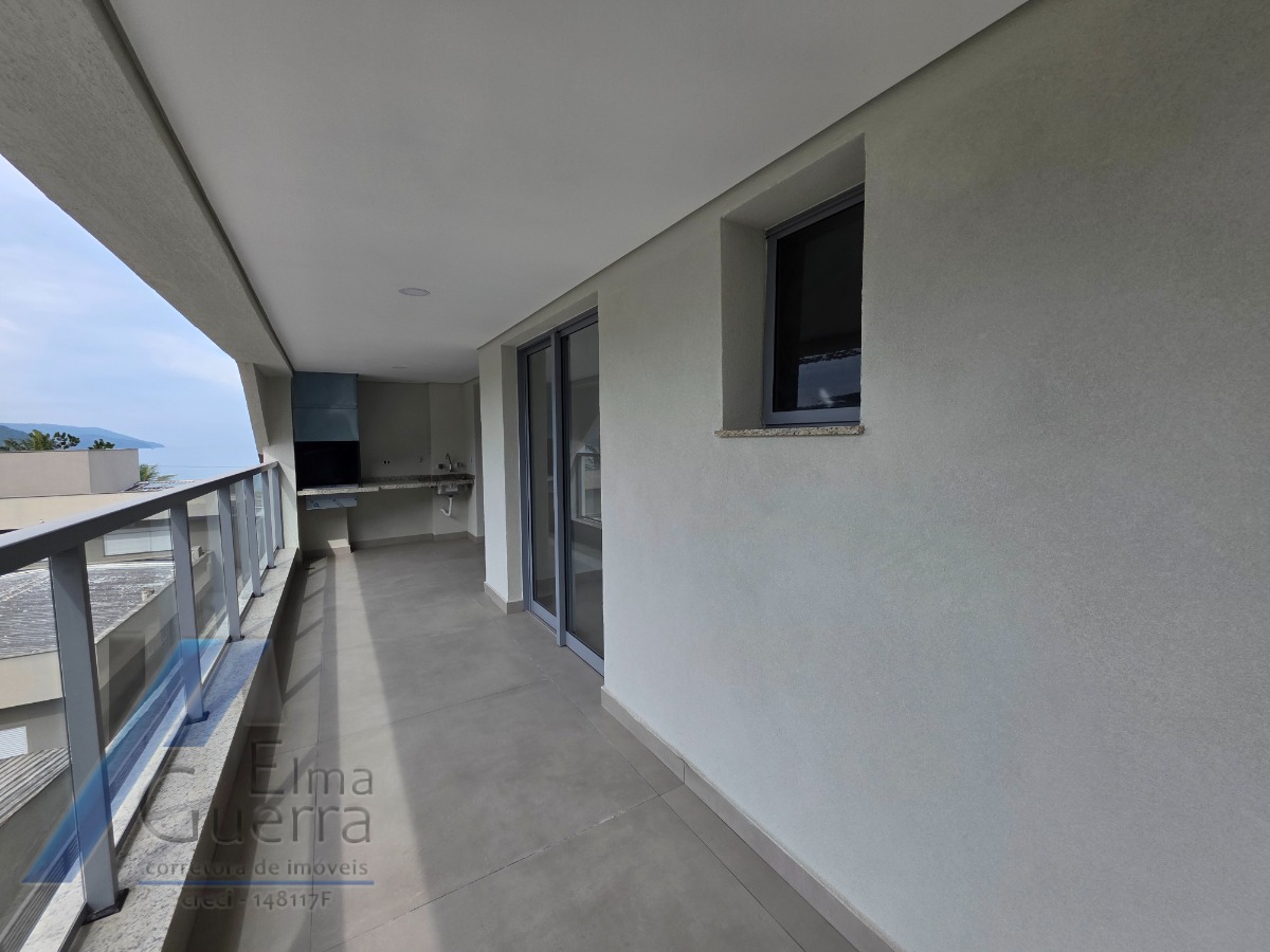 Ubatuba - Enseada. Empreendimento em construção, frente mar, com 02 suítes.!