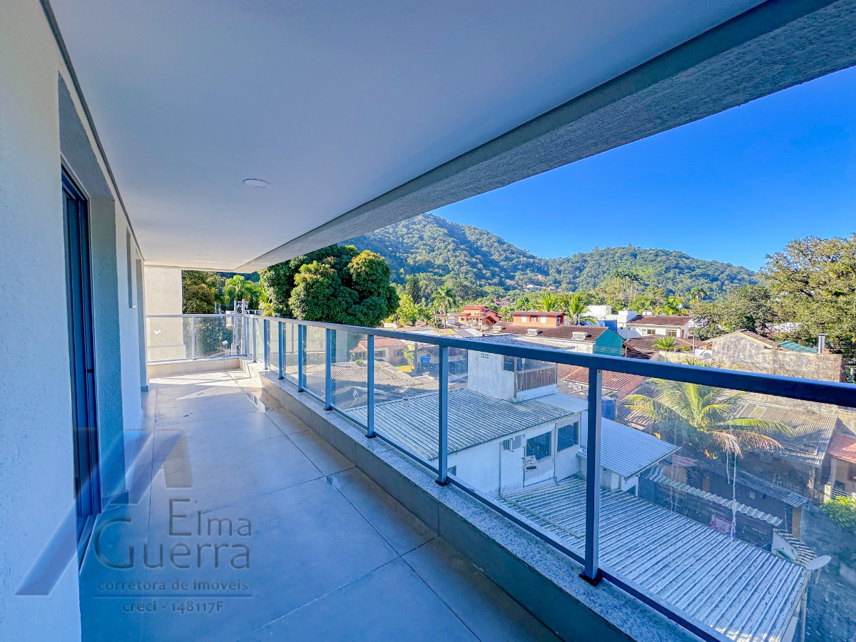 Ubatuba - Enseada. Empreendimento em construção, frente mar, com 02 suítes.!
