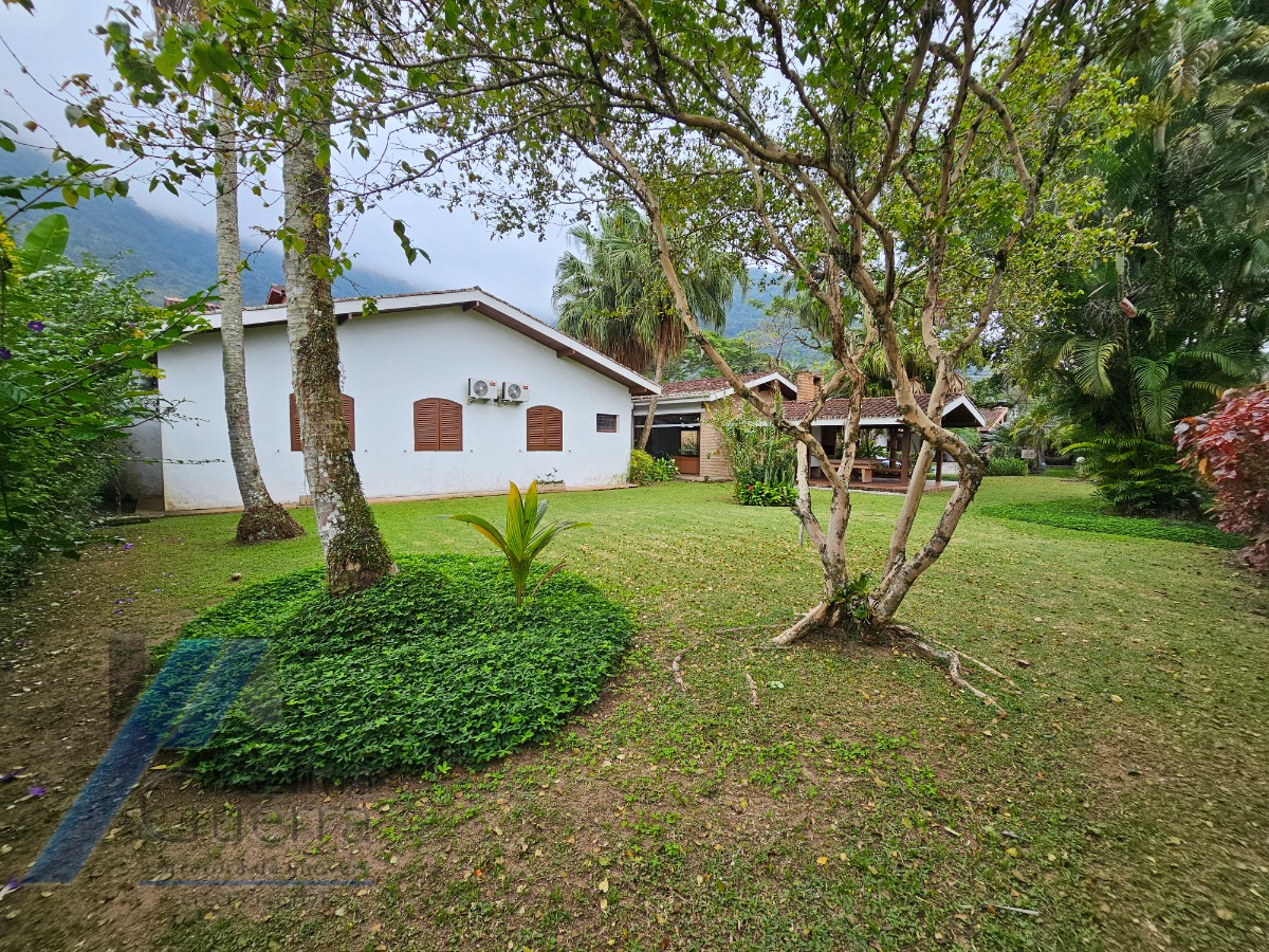 Casa à venda com 3 quartos, 191m² - Foto 8