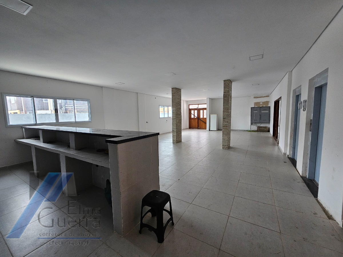 Ubatuba, Praia da Maranduba - Hotel à 500 metros do mar com 38 Suítes, com área de lazer.