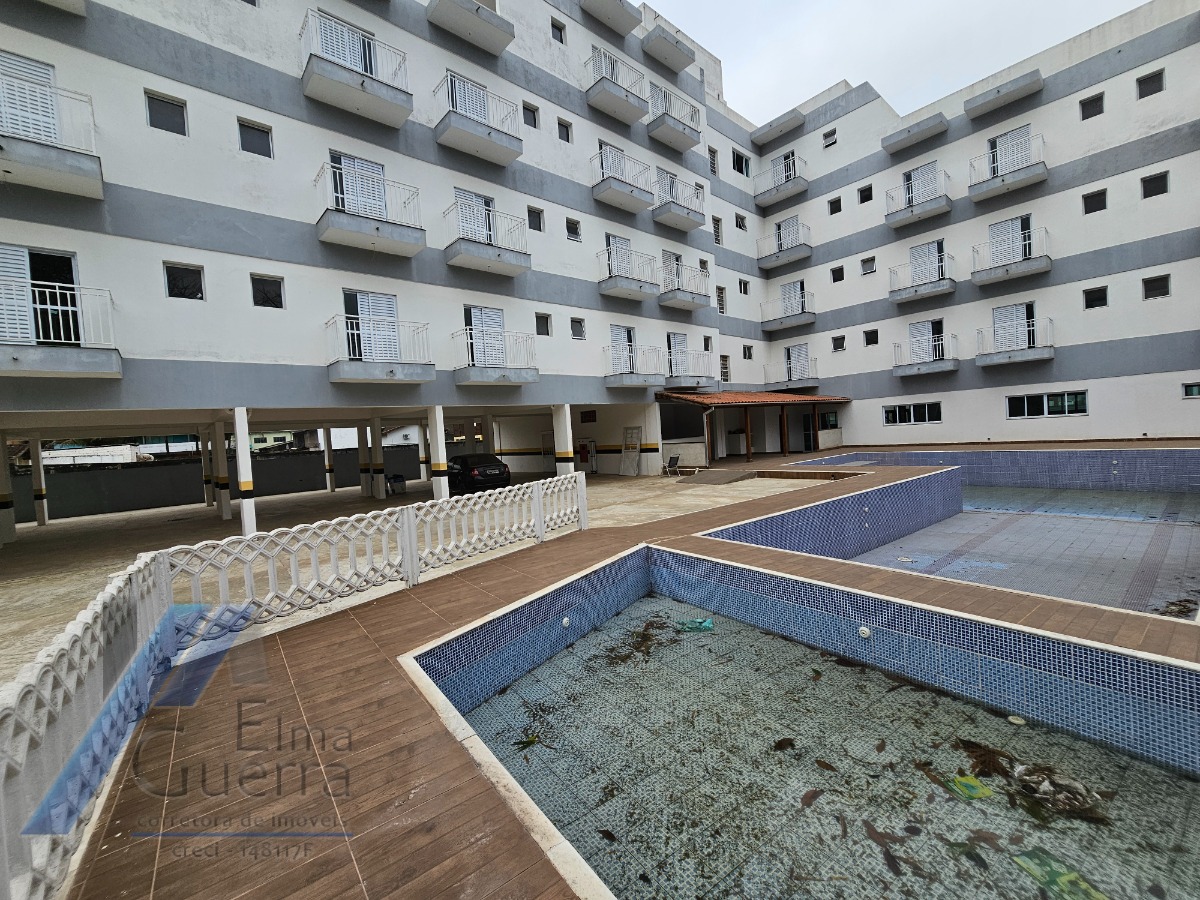Ubatuba, Praia da Maranduba - Hotel à 500 metros do mar com 38 Suítes, com área de lazer.