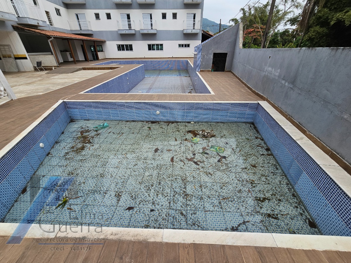 Ubatuba, Praia da Maranduba - Hotel à 500 metros do mar com 38 Suítes, com área de lazer.