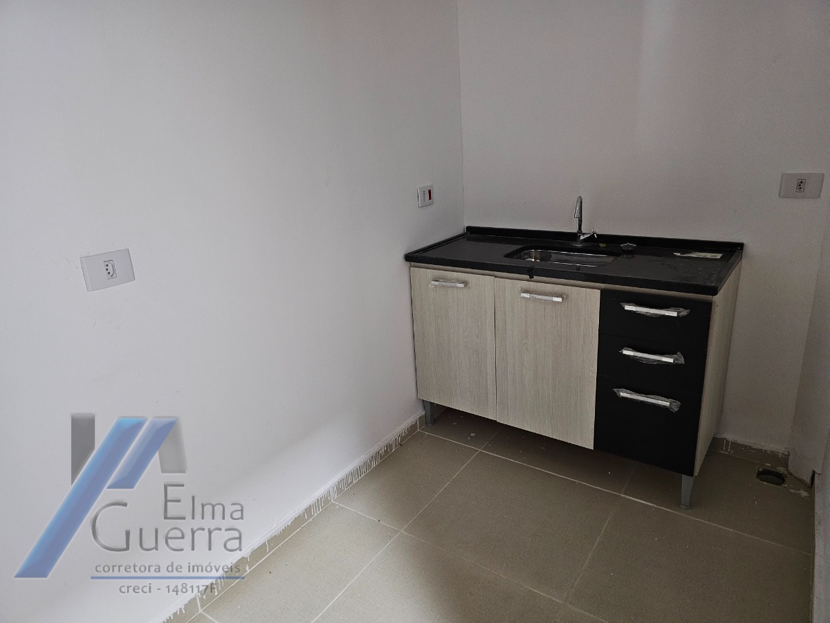 Ubatuba, Praia da Maranduba - Hotel à 500 metros do mar com 38 Suítes, com área de lazer.