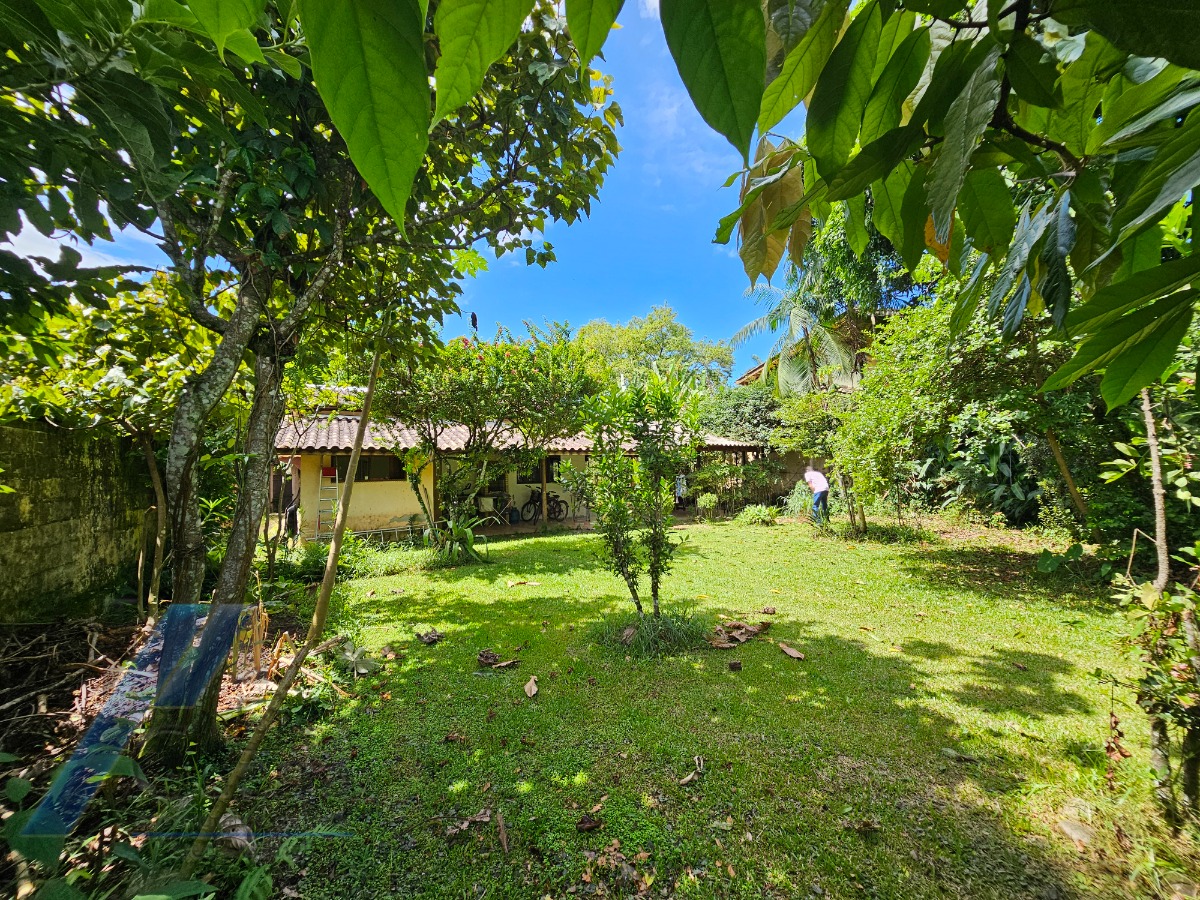 Ubatuba, Jardim Carolina - Casa com 714 m2 de terreno e área construída de 150m2, documentado.