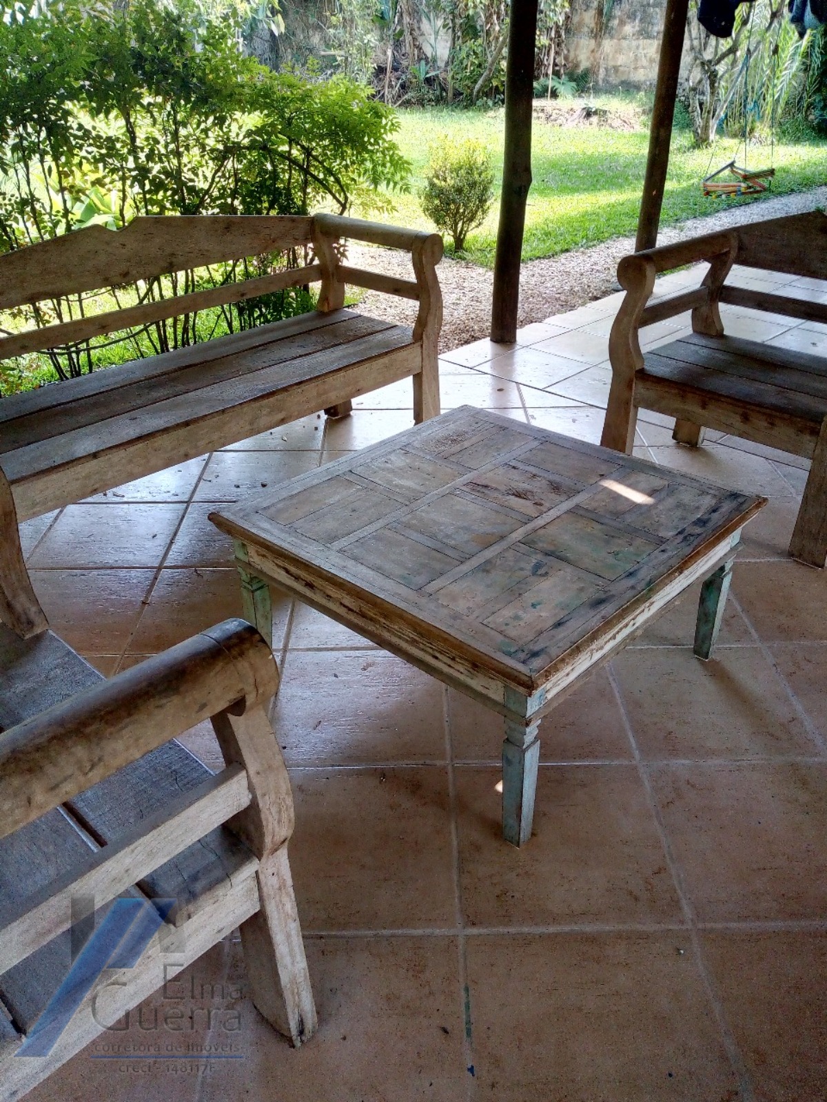 Ubatuba, Jardim Carolina - Casa com 714 m2 de terreno e área construída de 150m2, documentado.