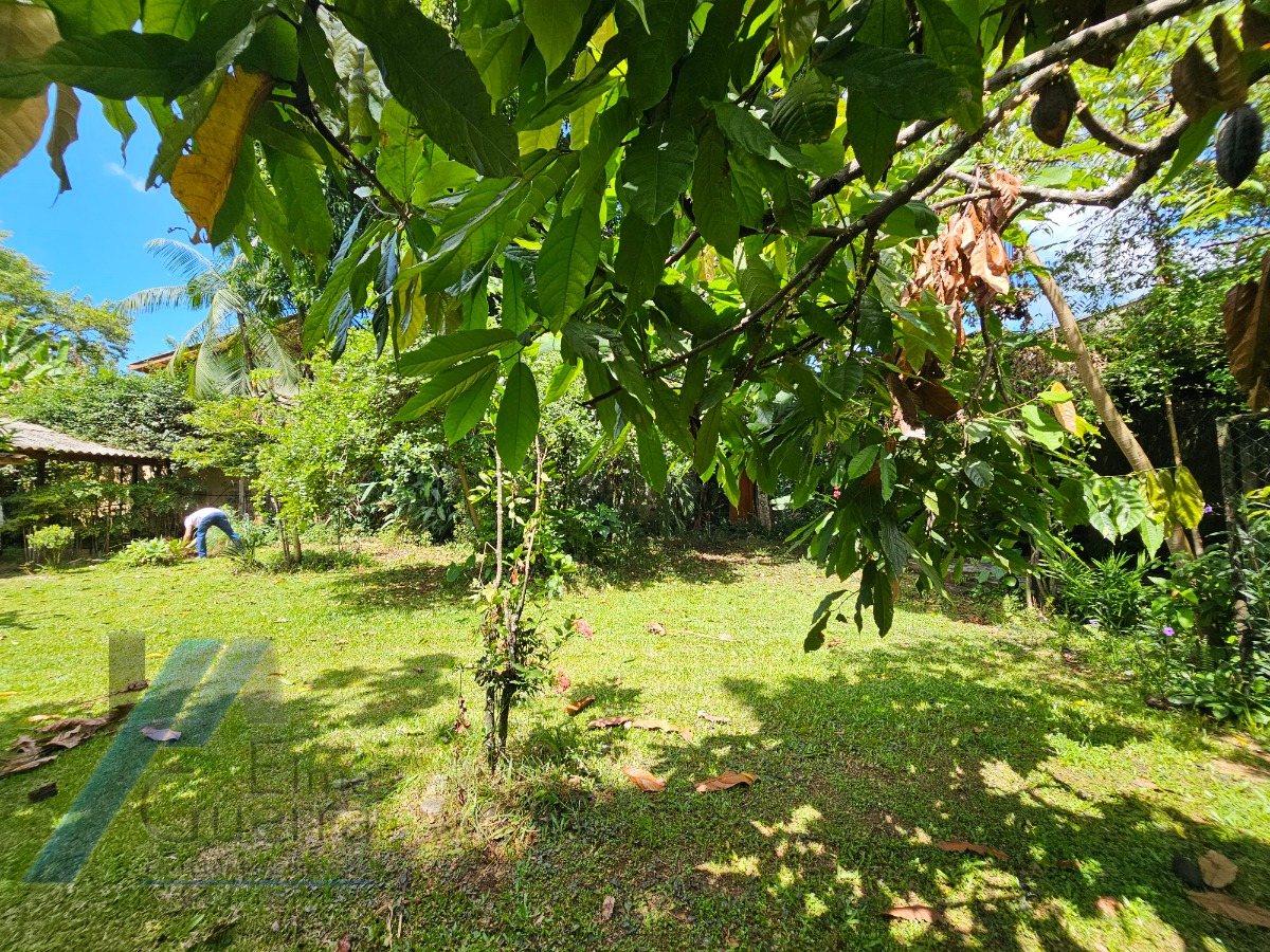 Ubatuba, Jardim Carolina - Casa com 714 m2 de terreno e área construída de 150m2, documentado.