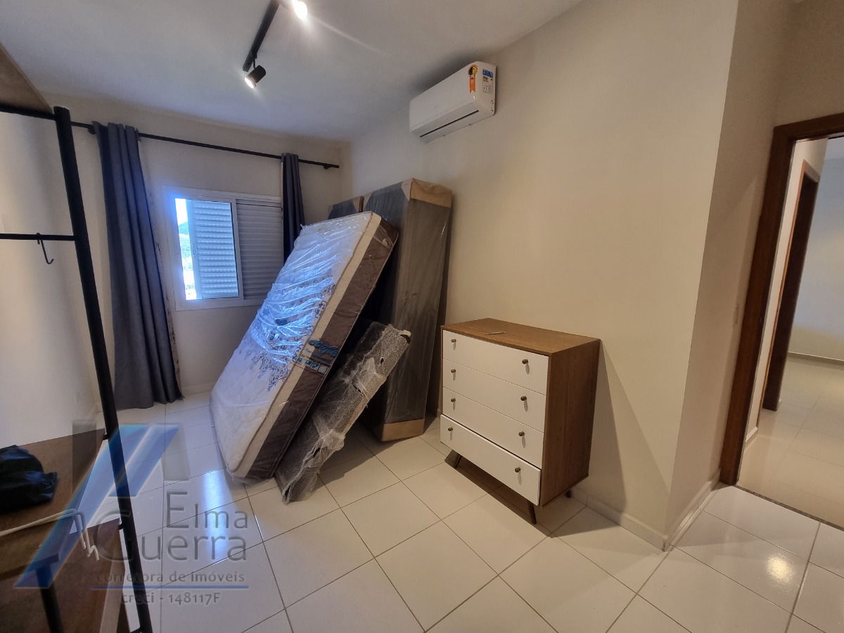 Ubatuba, Vivamar - Apto com 02 dormitorios sendo 01 Suite, 98 m2 útil e area de lazer.