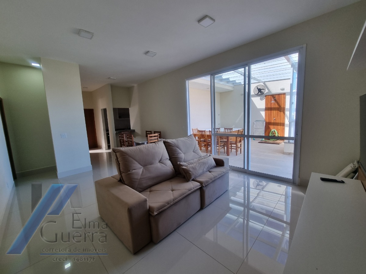 Ubatuba, Vivamar - Apartamento com 03 dormitorios sendo 03 suites, 240 m2 útil e vista para o mar.