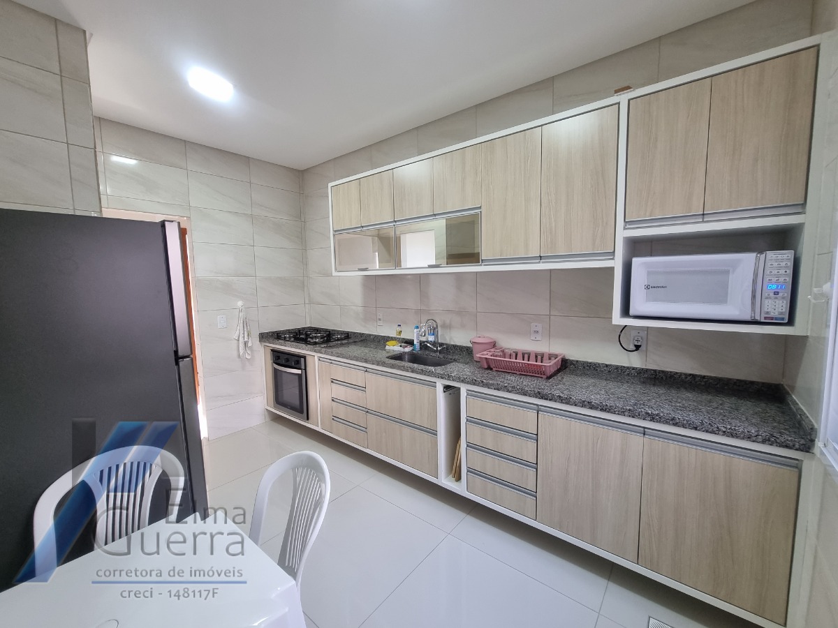 Ubatuba, Vivamar - Apartamento com 03 dormitorios sendo 03 suites, 240 m2 útil e vista para o mar.