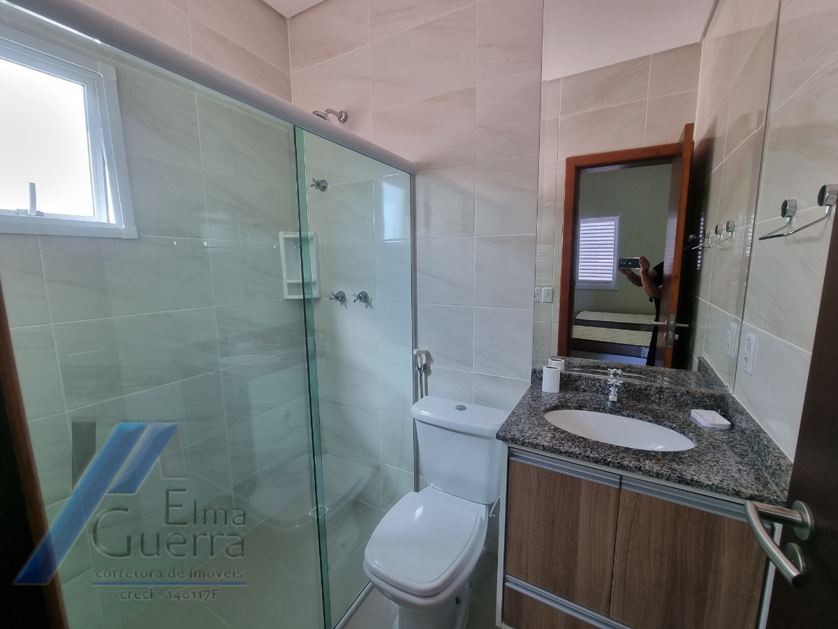 Ubatuba, Vivamar - Apartamento com 03 dormitorios sendo 03 suites, 240 m2 útil e vista para o mar.