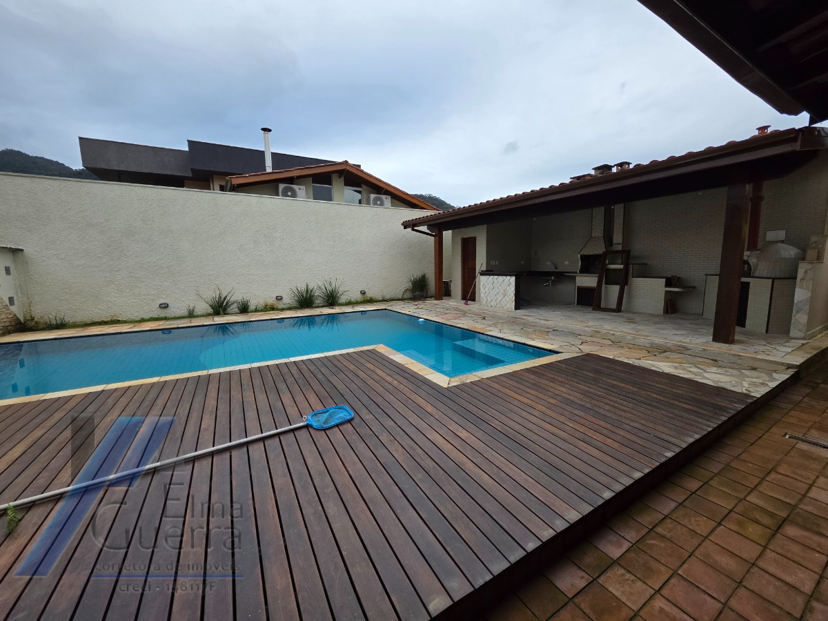 Casa, 3 quartos, 225 m² - Foto 26