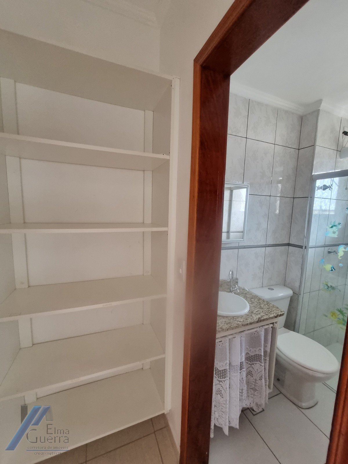 Ubatuba, Itagua - Apartamento com 02 dormitórios sendo 01 suíte e área de lazer.