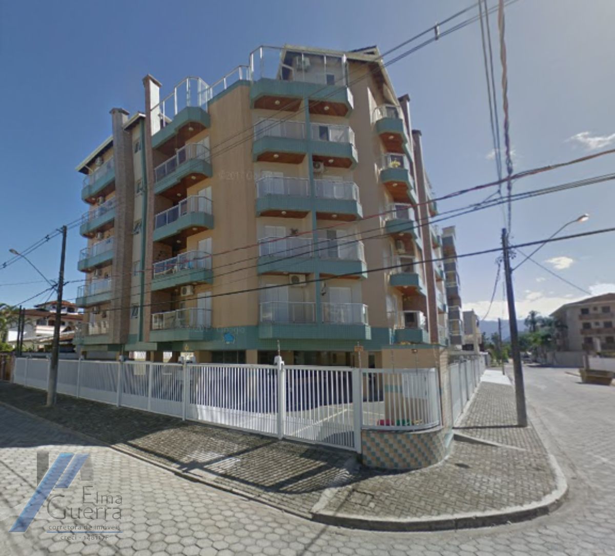 Ubatuba, Itagua - Apartamento com 02 dormitórios sendo 01 suíte e área de lazer.