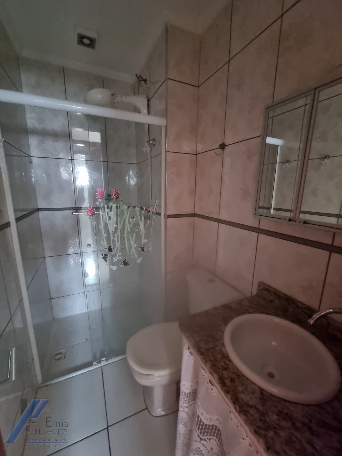 Ubatuba, Itagua - Apartamento com 02 dormitórios sendo 01 suíte e área de lazer.