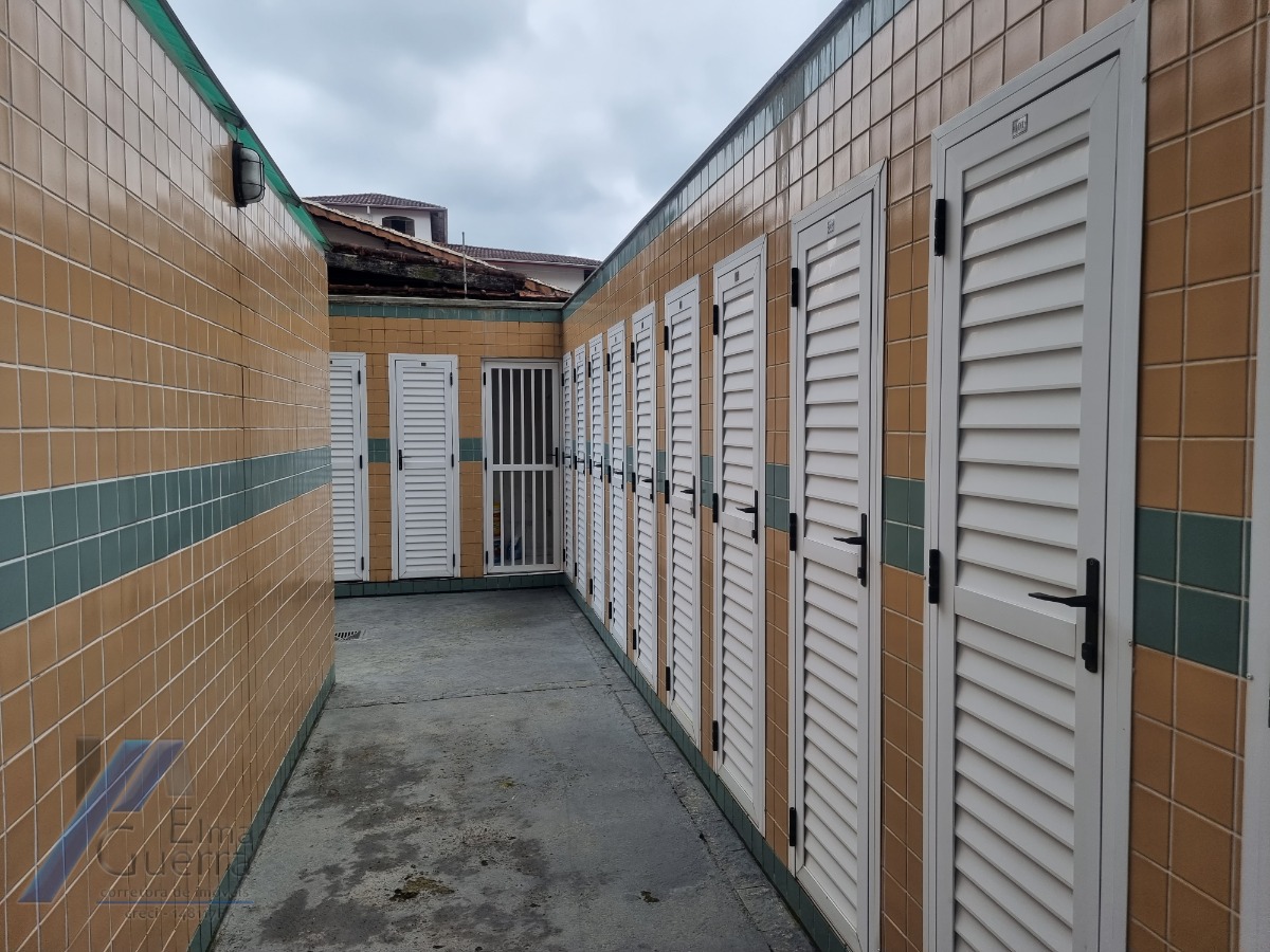 Ubatuba, Itagua - Apartamento com 02 dormitórios sendo 01 suíte e área de lazer.
