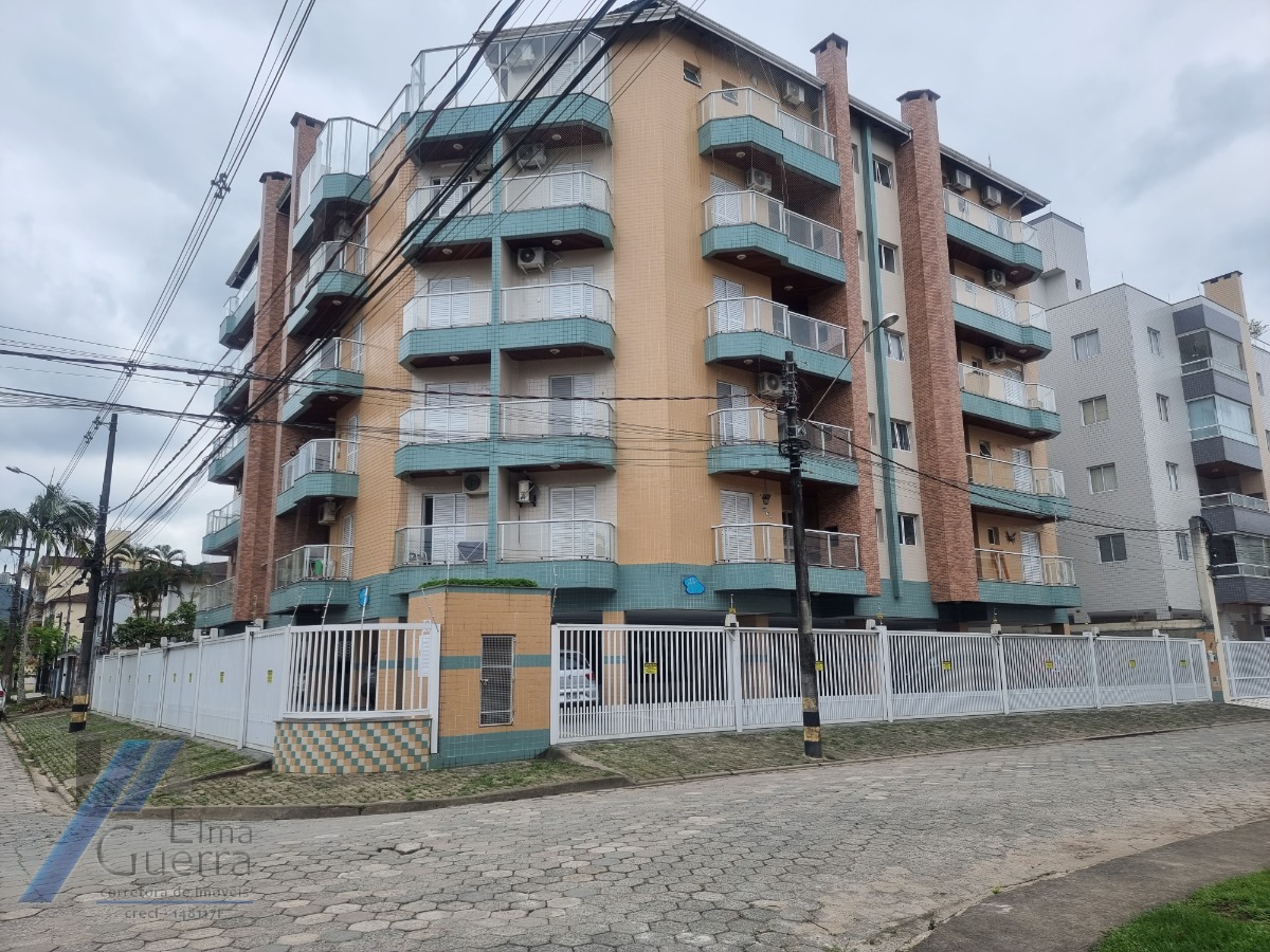 Ubatuba, Itagua - Apartamento com 02 dormitórios sendo 01 suíte e área de lazer.