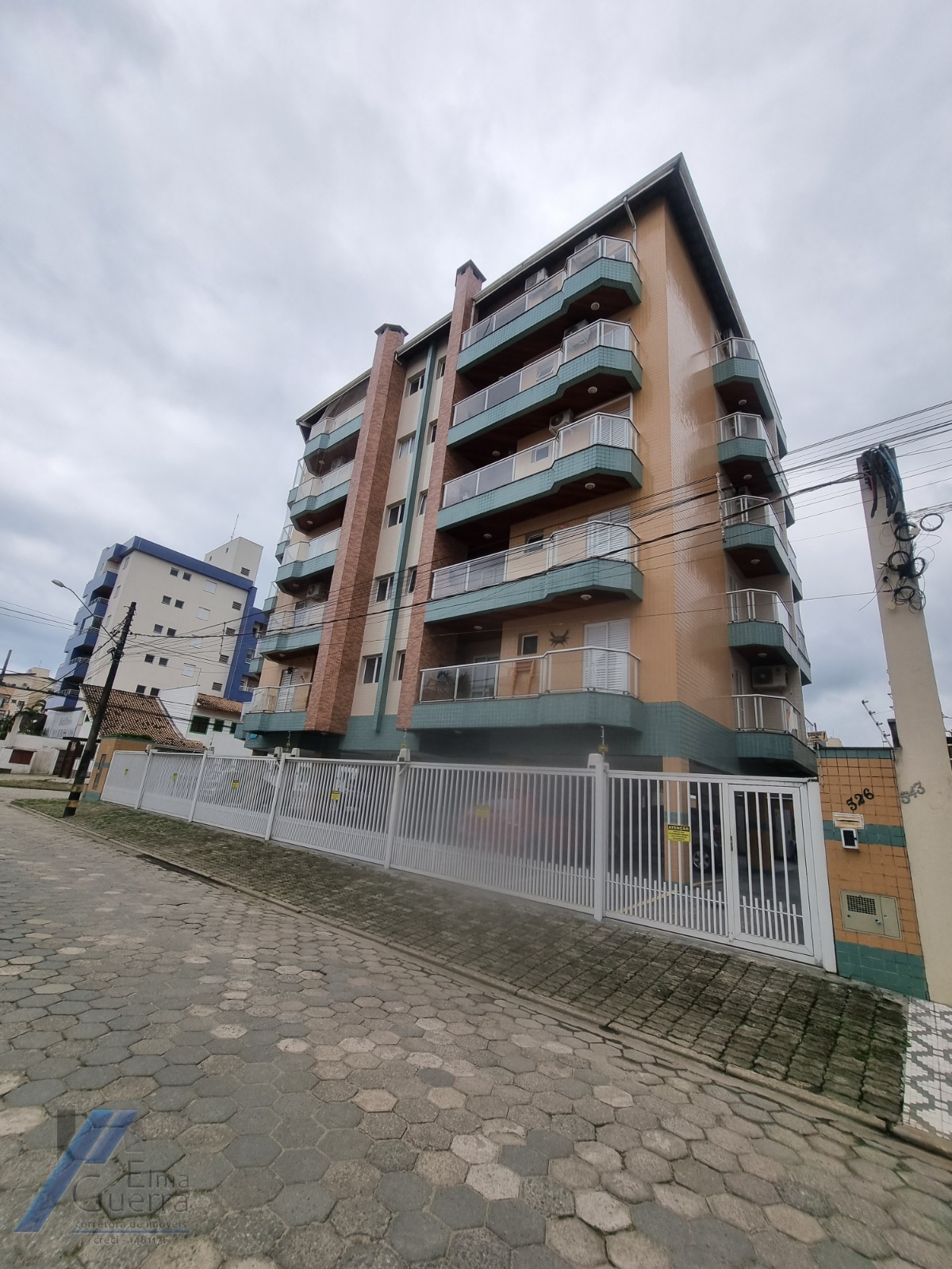 Ubatuba, Itagua - Apartamento com 02 dormitórios sendo 01 suíte e área de lazer.