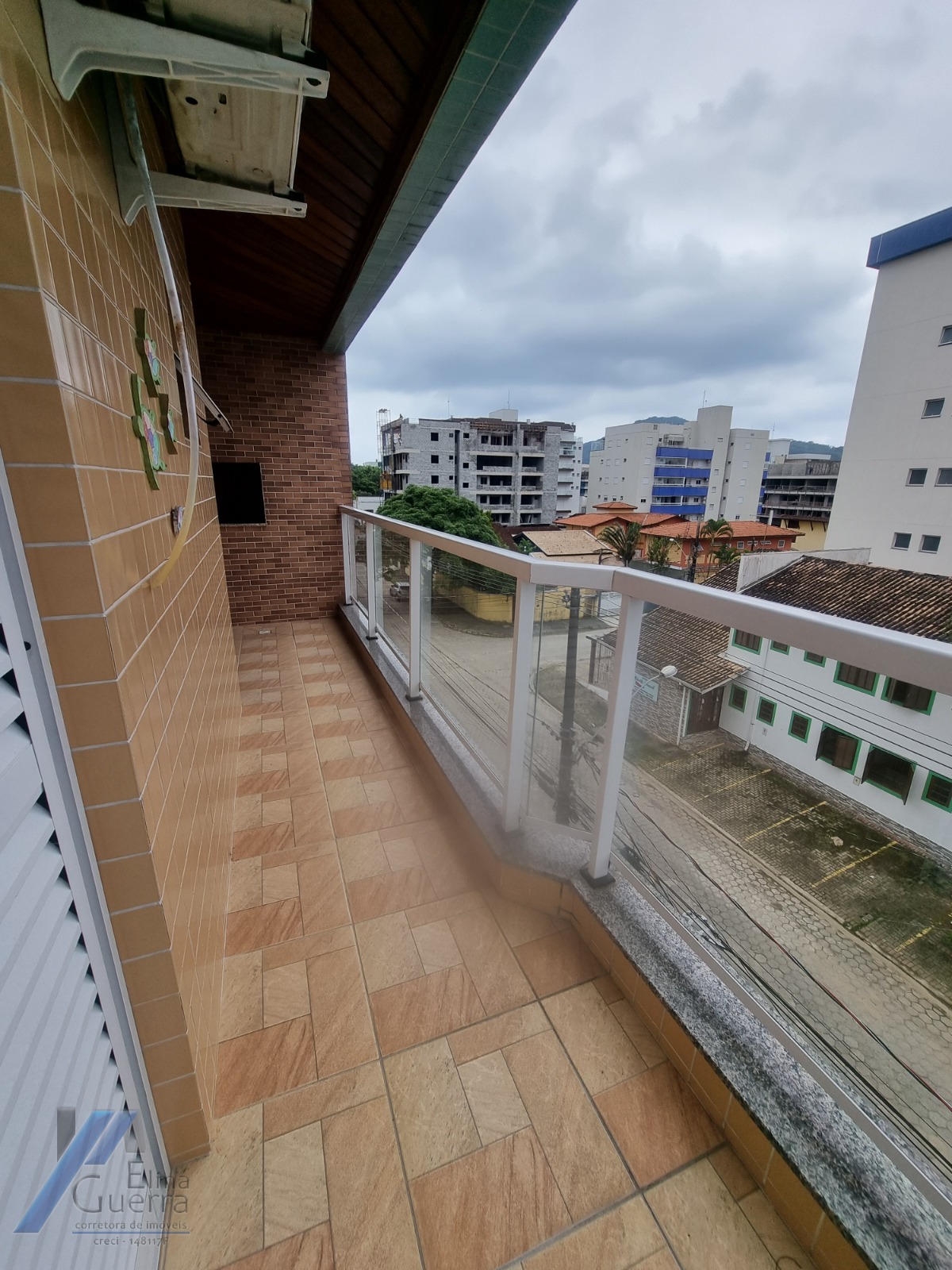 Ubatuba, Itagua - Apartamento com 02 dormitórios sendo 01 suíte e área de lazer.
