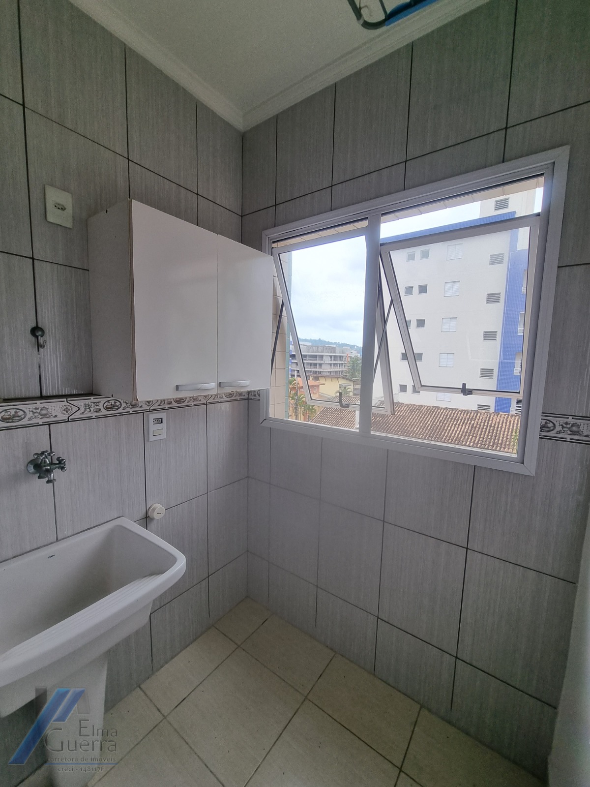 Ubatuba, Itagua - Apartamento com 02 dormitórios sendo 01 suíte e área de lazer.
