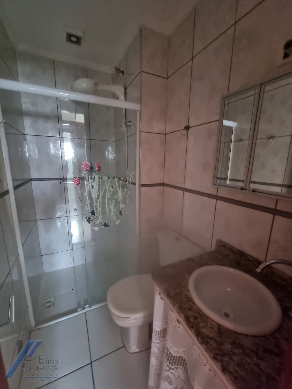 Ubatuba, Itagua - Apartamento com 02 dormitórios sendo 01 suíte e área de lazer.