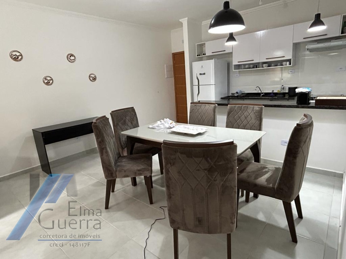 Ubatuba, Praia das Toninhas - Apartamento com 2 dormitórios sendo 01 suite a 300 metros do mar.