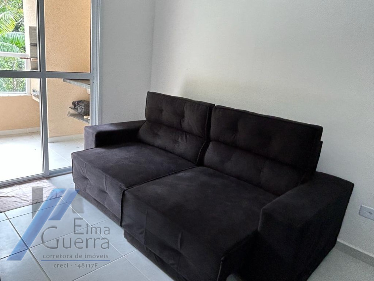 Ubatuba, Praia das Toninhas - Apartamento com 2 dormitórios sendo 01 suite a 300 metros do mar.