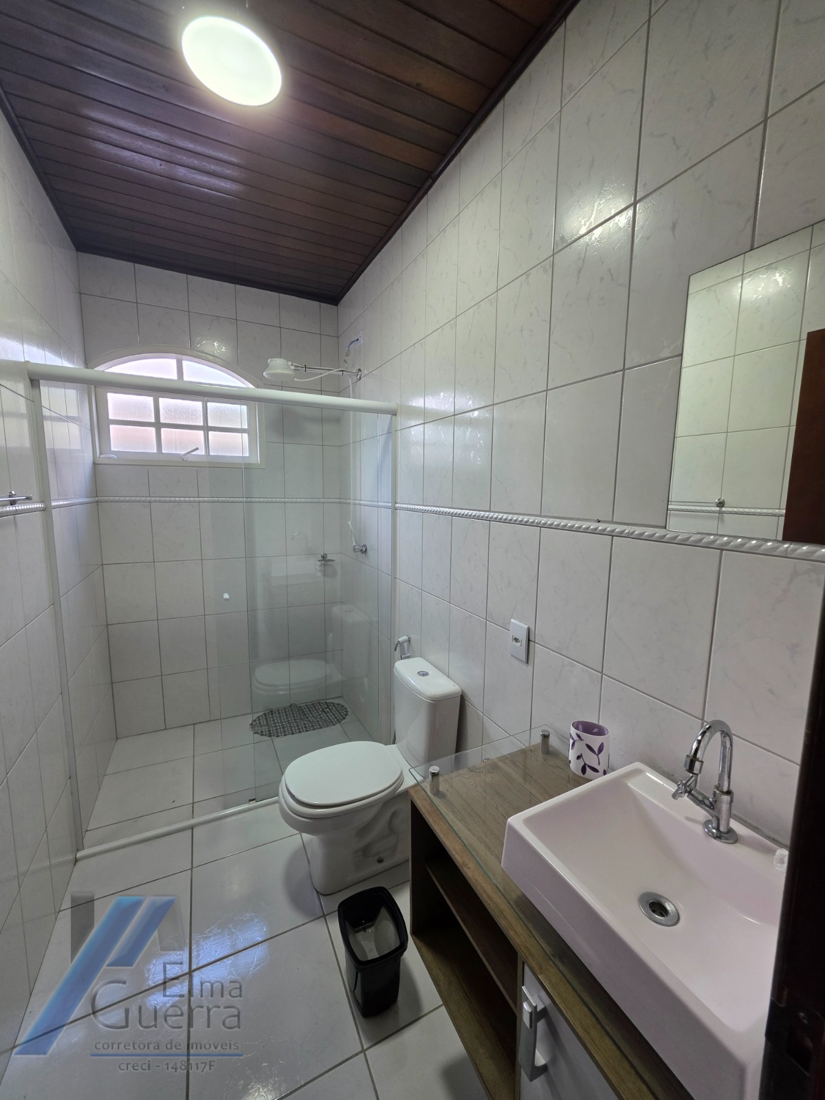 Ubatuba, Condomínio Villas - Casa pré-moldada com 03 dormitórios sendo 01 suíte, espaço gourmet na área de lazer.