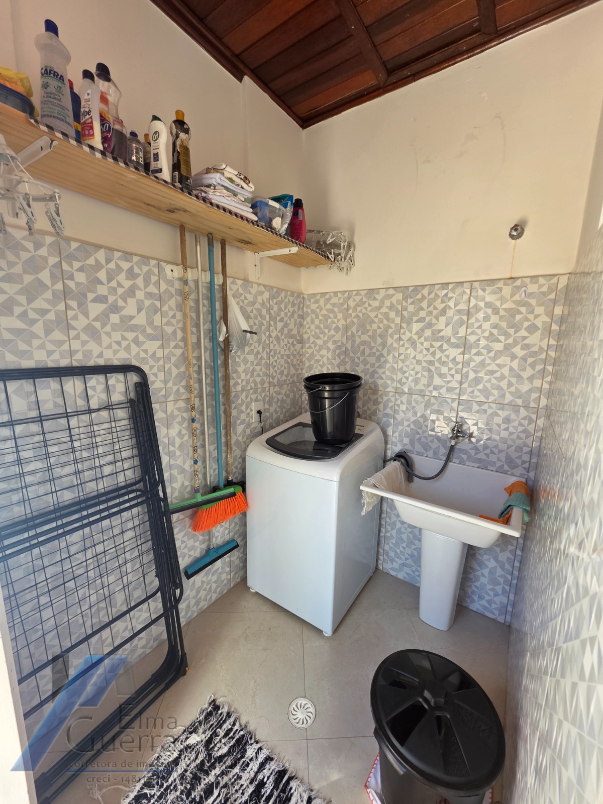 Ubatuba, Condomínio Villas - Casa pré-moldada com 03 dormitórios sendo 01 suíte, espaço gourmet na área de lazer.