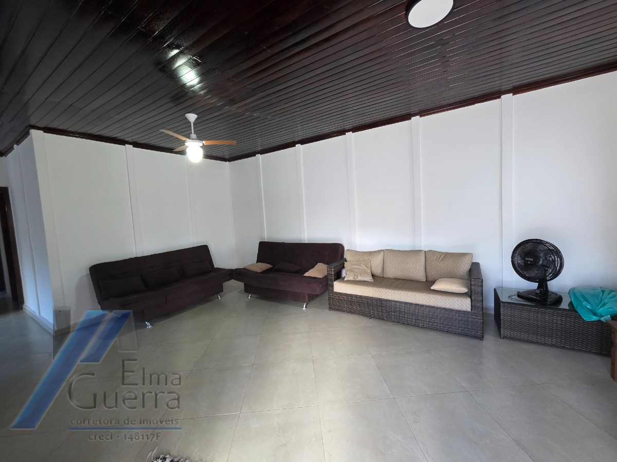 Ubatuba, Condomínio Villas - Casa pré-moldada com 03 dormitórios sendo 01 suíte, espaço gourmet na área de lazer.