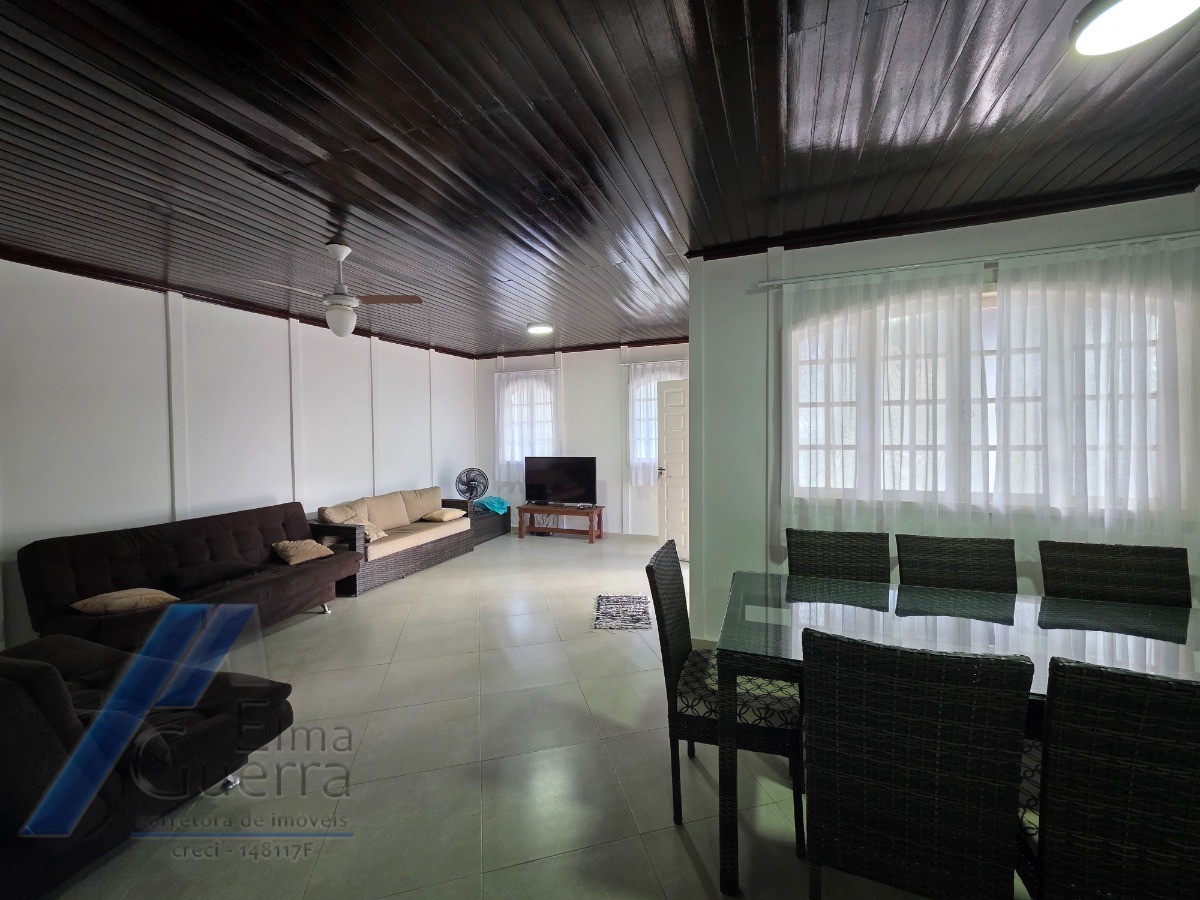 Ubatuba, Condomínio Villas - Casa pré-moldada com 03 dormitórios sendo 01 suíte, espaço gourmet na área de lazer.