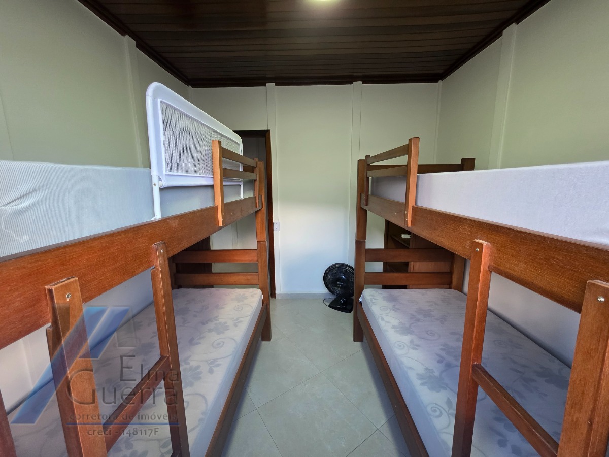 Ubatuba, Condomínio Villas - Casa pré-moldada com 03 dormitórios sendo 01 suíte, espaço gourmet na área de lazer.