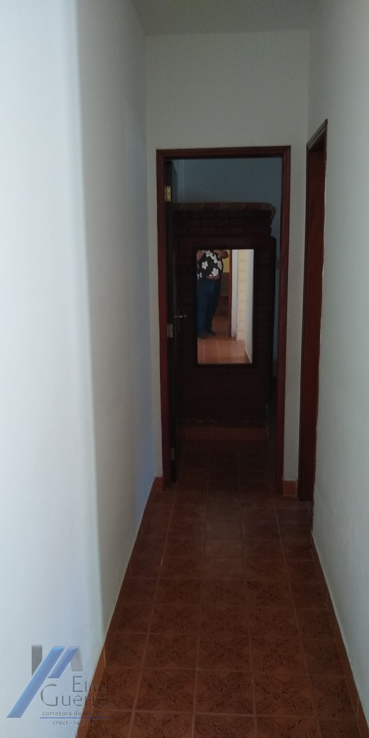 Ubatuba, Itaguá - Casa de 02 dormitórios (01 suíte), com terreno de 300 m2 e edicula com 02 quartos.