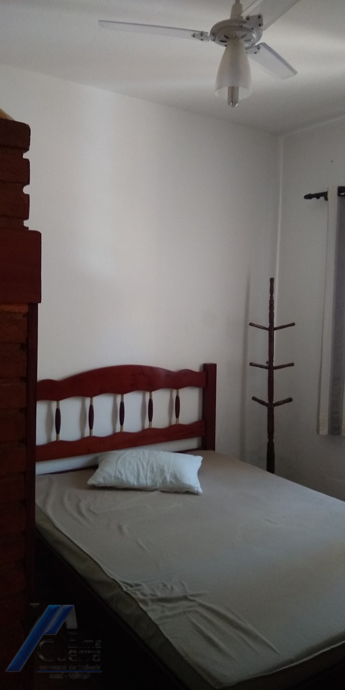 Ubatuba, Itaguá - Casa de 02 dormitórios (01 suíte), com terreno de 300 m2 e edicula com 02 quartos.