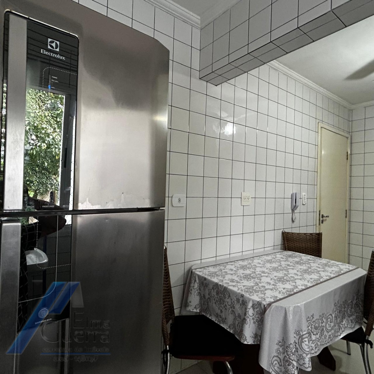 Ubatuba, Centro - Apartamento de 03 dormitorios sendo 01 suite e área de lazer.