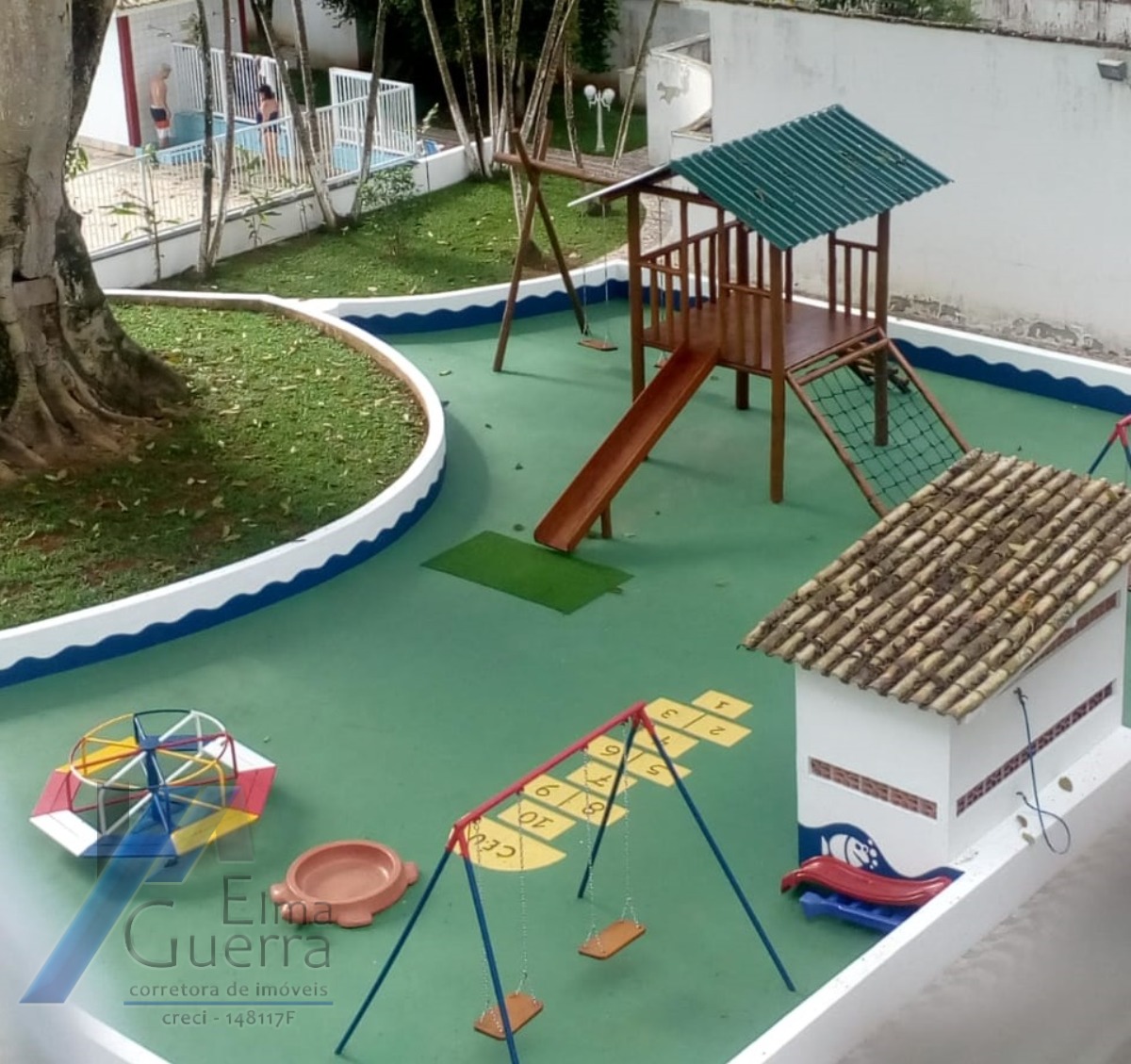 Ubatuba, Centro - Apartamento de 03 dormitorios sendo 01 suite e área de lazer.